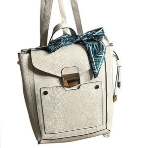 Steve Madden chunky white purse, backpack,like new!textured, academia,utility